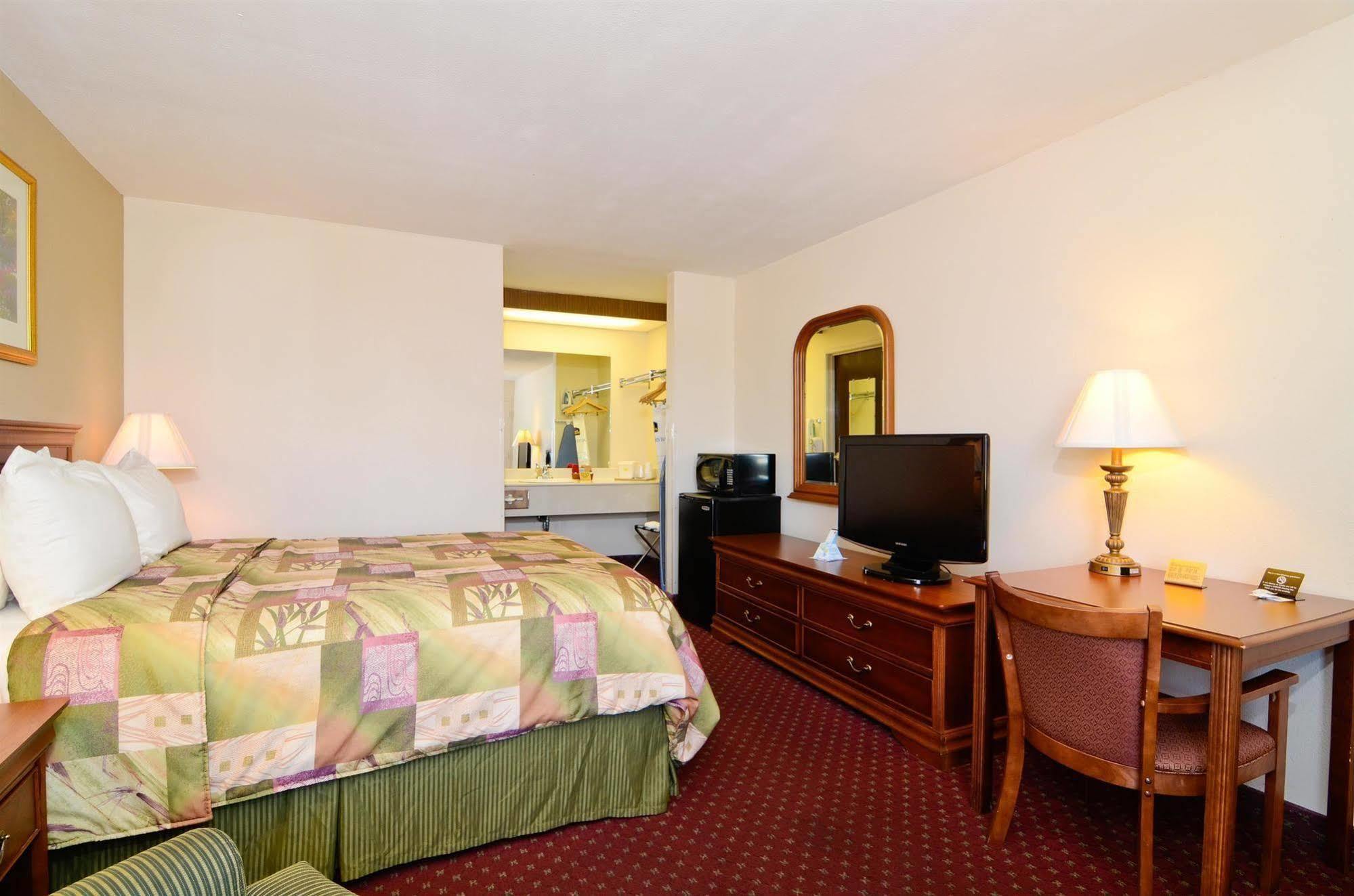 Super 8 By Wyndham Mcgehee Hotel Quarto foto