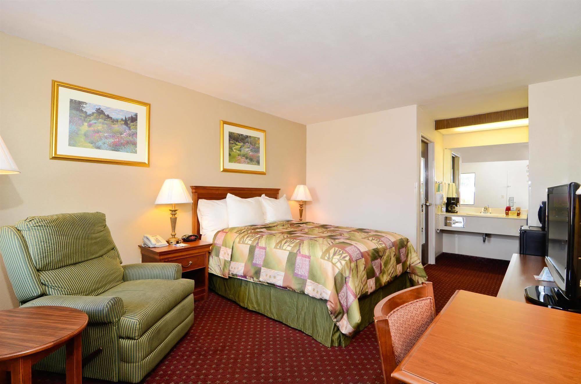 Super 8 By Wyndham Mcgehee Hotel Quarto foto